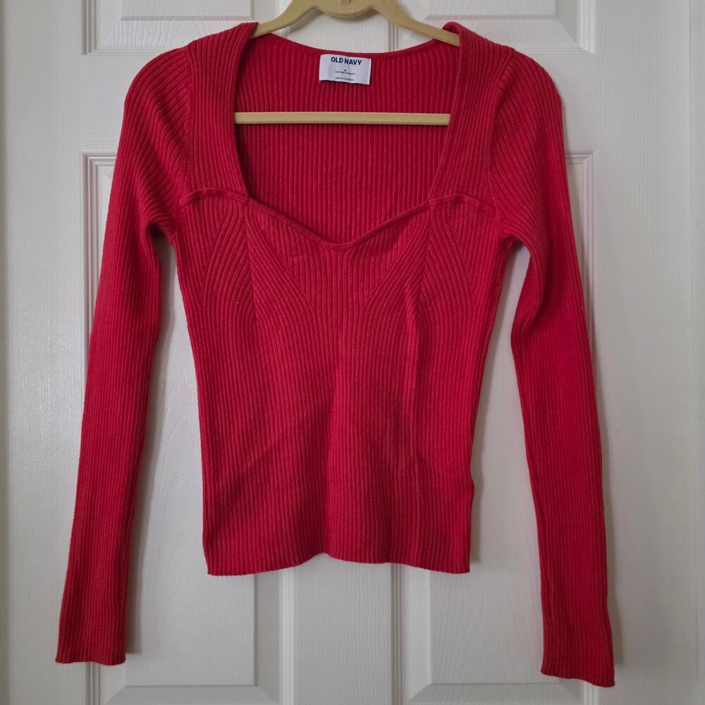 Old Navy Red Fitted Rib-knit Sweatheart Sweater size Medium